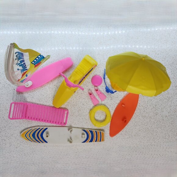 Wet N Wild Barbie Surf Set - Picture 3 of 5